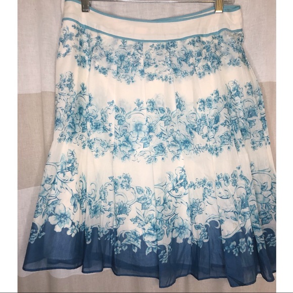 Tommy Bahama Silk Skirt - Picture 15 of 17